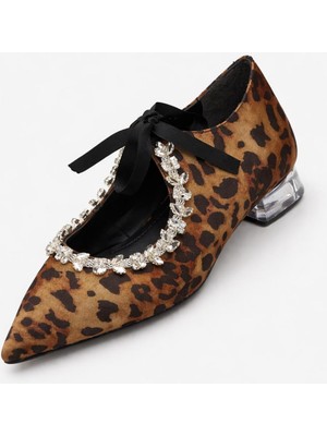 papucumun dünyası Taşlı Leopar ve Siyah  Sivri Burun Kadın Babet