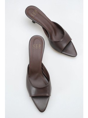 Sermoda Topuklu Kadın Terlik - 5 cm Ince Topuklu Sivri Burun Kadın Terlik Kahve