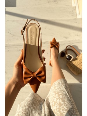 Divolya Ilef Fiyonklu Taba ( 3 cm Topuklu ) Sivri Burun Topuklu Ayakkabı