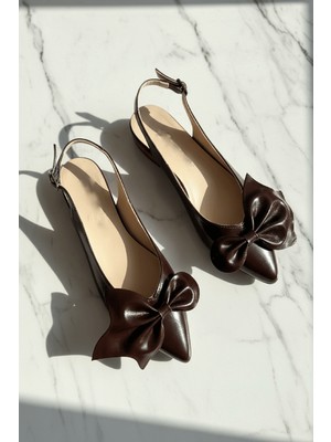 Divolya Nunka Kahverengi Kırışık Fiyonklu (2 cm Topuklu) Bilekten Bantlı Sivri Burun Günlük Babet
