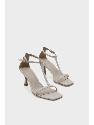 Capone Outfitters Dalia Orta Topuklu Bilekten Bantlı Kadın Sandalet