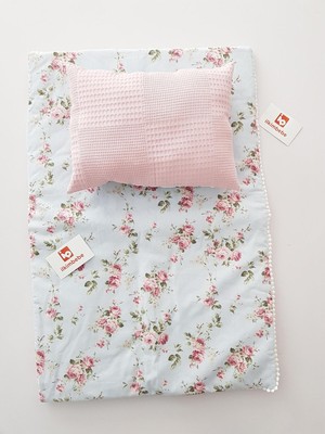 Özgürce Gül Desenli Ponponlu ve Pikeli Bebek Alt Açma Yastık Takımı