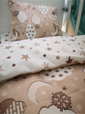 Özgürce Kahverengi Ay Yıldız Desenli Pamuklu Çocuk Yastık ve Yorgan Seti 80X130