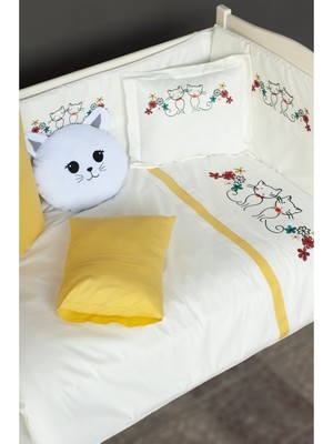 Özgürce Sevimli Bebek Uyku Seti, Nevresim Takımı 80X130, Tatlı Renkler