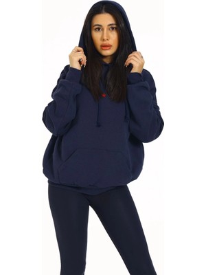 Freedom Storee Kore Model Yıldız Baskılı Kanguru Cepli Kadın Sweat Lacivert