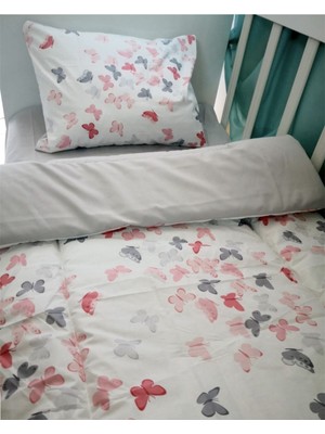 Özgürce Yumuşak ve Rahat Çocuk Beşik Yastık Çarşaf Yorgan Seti, Pembe Kelebekli, 70X160