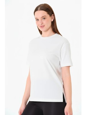 Sortie Collection Kadın Bisiklet Yaka Regular Kalıp Yırtmaçlı Ekru Renk Modal Basic Tunik