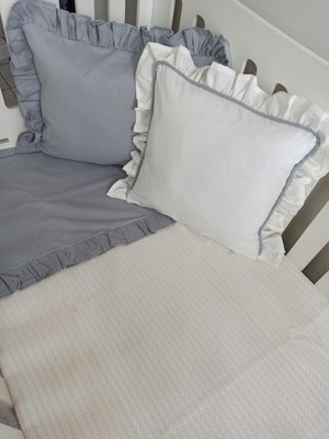 Özgürce Ege Home Deluxe %100 Pamuklu Fırfırlı Bebek Pike Takımı Gri