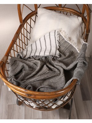 Özgürce Yumuşak ve Hafif 4 Kat Müslin Bebek Örtüsü, Rahat Kullanım