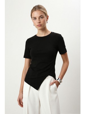 Ritnice Kadın Joyce Asimetrik Detaylı Siyah Tişört / Bluz