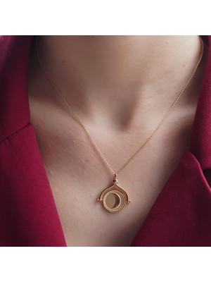 İzgi Madalyon Kolye