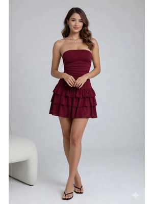 Rora Straplez Mini Elbise | Volanlı Etek, Vücuda Oturan Şık Kesim”