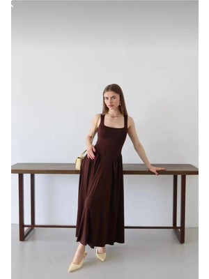 Kadın Kare Yaka Kalın Askılı Şık Tasarım Elbise