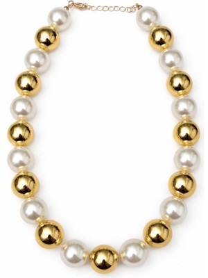 Gold ve Inci Detaylı Kolye