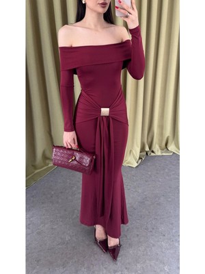 Rora Omzu Açık Elbise Toka Detaylı Uzun Kol Uzun Elbise