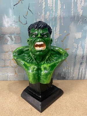 Renkli Fırça Yeşil Dev Hulk Polyester Biblo Hediyelik