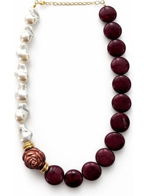 Bordo Taş ve Inci Detaylı Tasarım Kolye