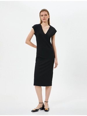 Koton Midi Elbise V Yaka Kısa Kollu Yırtmaç Detaylı