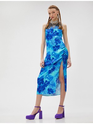 Koton Çiçekli Yırtmaçlı Midi Elbise Arkası Çapraz İnce Askılı Düz Yaka