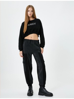 Koton Crop Sweatshirt Şardonlu Uzun Kollu Bisiklet Yaka Baskılı