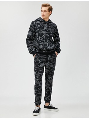 Koton Kuru Kafa Baskılı Eşofman Altı Beli Bağcıklı Cepli