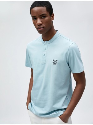 Koton Hakim Yaka Tişört Düğmeli Köpek İşlemeli Dar Kesim Pamuklu