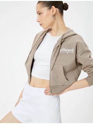 Koton Crop Fermuarlı Sweatshirt Kapüşonlu Cep Detaylı Baskılı Pamuklu