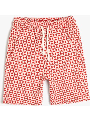 Koton Grafik Desenli Beli Bağlamalı Cepli Şort Erkek Çocuk İçin Eğlenceli Tasarım