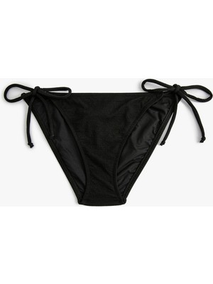 Koton Bikini Altı Yanları Bağlamalı Dokulu Normal Bel