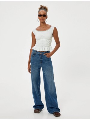 Koton Madonna Yaka Bluz Bürümcük Dantel Detaylı Kısa Kollu Beli Büzgülü