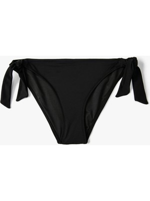 Koton Fırfırlı Bikini Altı Normal Bel