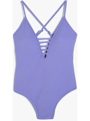 Koton Derin V Yaka Mayo Biye Detaylı Dokulu Askılı Kaplı