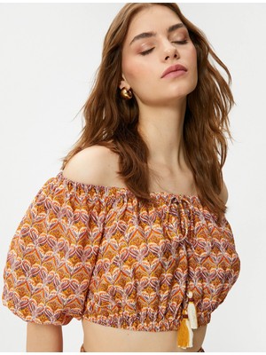 Koton Crop Bluz Etnik Baskılı Lastik Detaylı