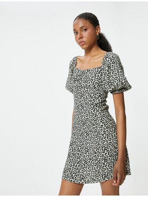 Koton Leopar Desenli Mini Elbise Balon Kol Kare Yaka A Kesim Slim Fit