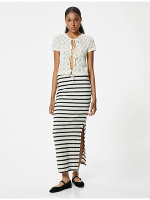 Koton Uzun Etek Kroşe Yırtmaç Detaylı