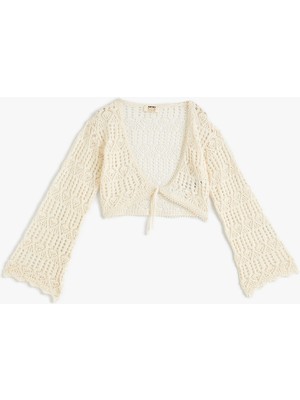 Koton V Yaka Uzun Kollu Crop Ajurlu Hırka Kız Çocuk İçin Şık Desenli Kumaş