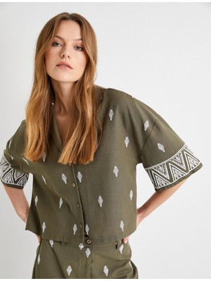 Koton Crop Gömlek Etnik Desenli Kısa Kollu Düğmeli