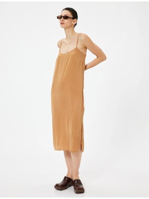 Koton Ince Askılı Midi Boy Elbise Yırtmaç Detaylı Krep Kumaş