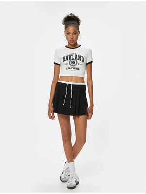 Koton Crop Tişört Kolej Baskılı Slim Fit Bisiklet Yaka