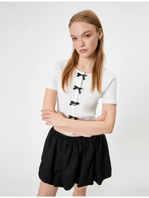 Koton Fiyonk Detaylı Hırka Çıtçıt Düğmeli Kısa Kollu Bisiklet Yaka Slim Fit