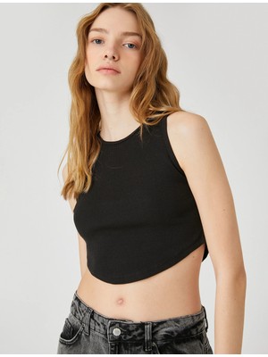 Koton Crop Atlet Bisiklet Yaka Fitilli Asimetrik Kesim