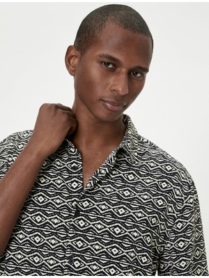 Koton Kısa Kollu Gömlek Klasik Yaka Etnik Desenli Viskon Kumaş