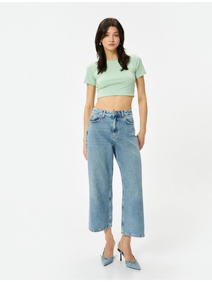 Koton Crop Tişört Bisiklet Yaka Kısa Kollu Slim Fit