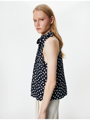 Koton 4Sak60146Uw 9D9 Sıyah Desenlı Kadın Dokuma Kısa Kollu Bluz