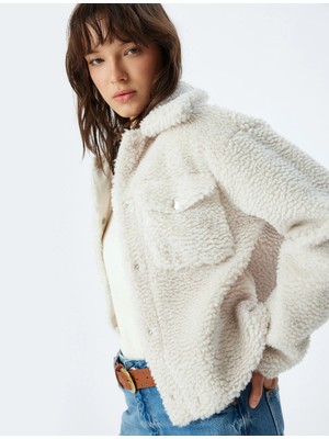 Koton Peluş Ceket Düğmeli Ters Yaka Aplike Çift Cep Uzun Kollu