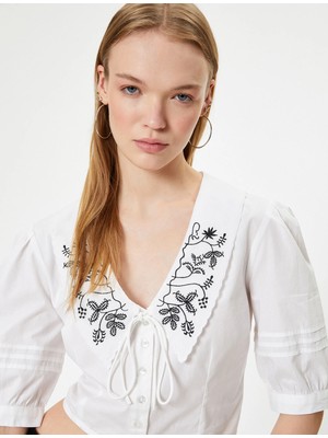 Koton Balon Kol Bluz Bebe Yaka Düğmeli Kısa Kollu Nakışlı Slim Fit