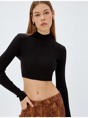 Koton x Zeynep Bastık - Boğazlı Triko Crop Kazak Uzun Kollu Slim Fit