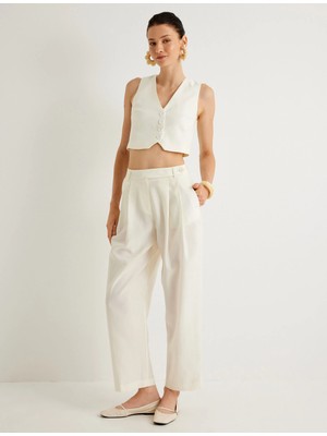 Koton x Melis Ağazat - Crop Yelek V Yaka Tencel™ Kumaş