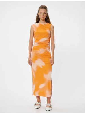 Koton Tül Bodycon Uzun Elbise Kolsuz Drapeli Kayık Yaka Slim Fit Soyut Desenli