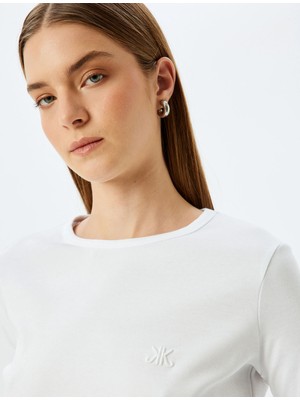 Koton Uzun Kollu Tişört Nakış Detaylı Bisiklet Yaka Pamuklu